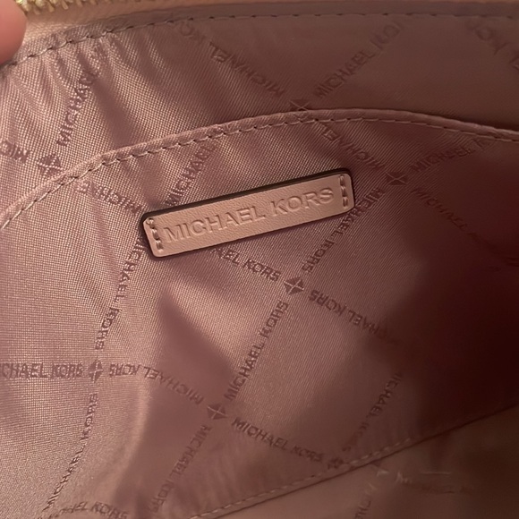 Brand New Michael Kors Brown & Soft Pink Logo Large Zippered Clutch Wristlet - Picture 12 of 15